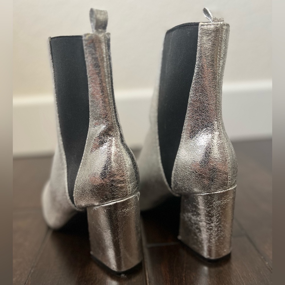 Wild Diva silver booties - Picture 4 of 5